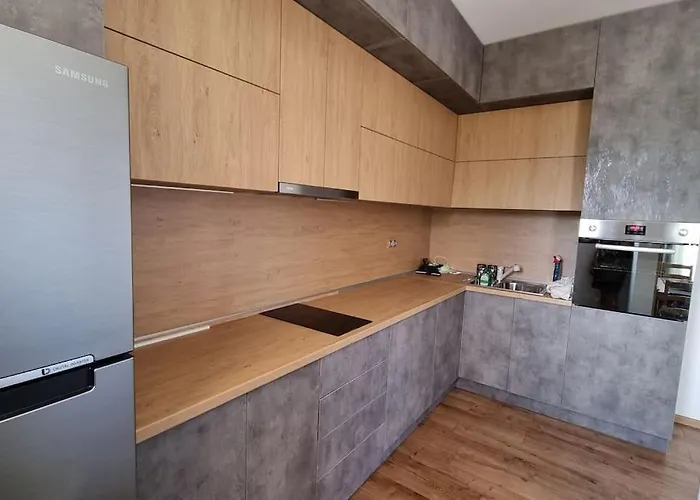 с двор дива Апартаменты *